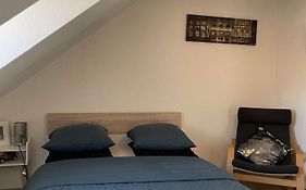 Joli Appartement Avec Place De Parking Prive